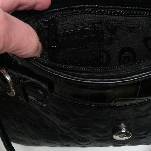 VTG Brighton Petite Leather Quilted Heart Shoulder Bag - Picture 4 of 12